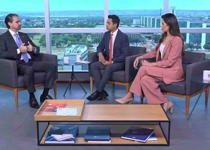 Crime é hoje prioritariamente transnacional’, diz secretário-geral da Interpol no CNN Entrevistas Crime é hoje prioritariamente transnacional’, diz secretário-geral da Interpol no CNN Entrevistas