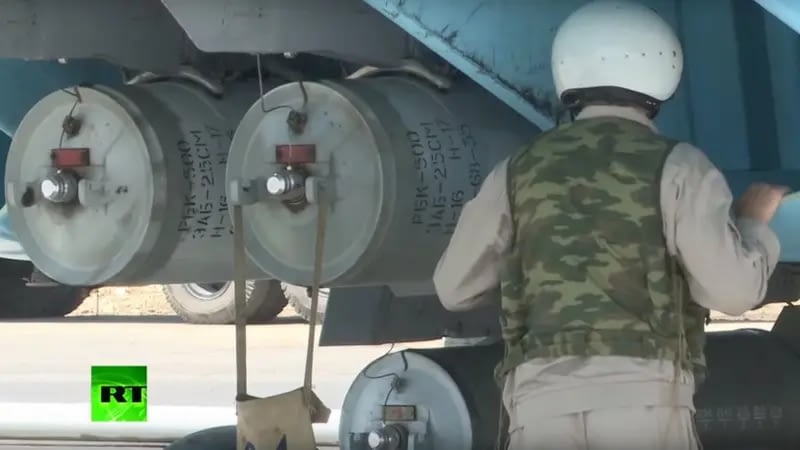 As 10 Armas Mais Destruidoras da Guerra da Ucrânia: Conheça as Mais Poderosas 10 90035030 clusterbombs.jpg