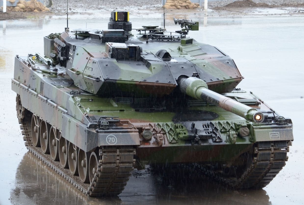 As 10 Armas Mais Destruidoras da Guerra da Ucrânia: Conheça as Mais Poderosas 7 Leopard 2A6 tank ILU 2012