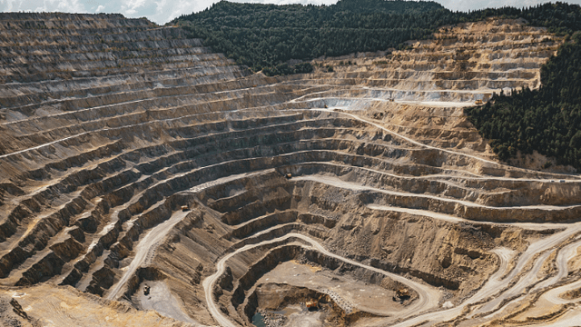 Controle e Prevenção de Furtos Internos em Unidades Mineradoras: Uma Abordagem Integrada