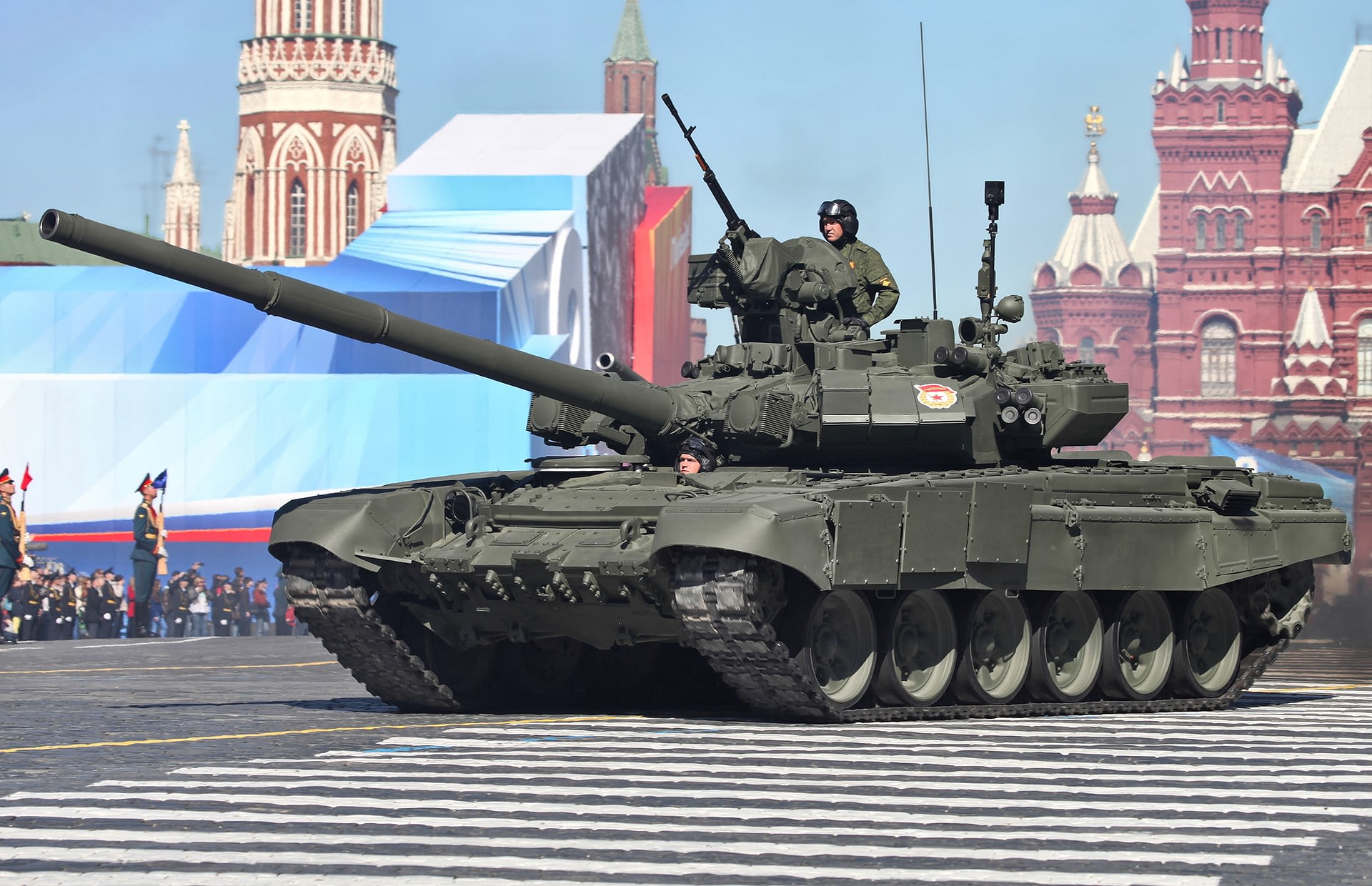 As 10 Armas Mais Destruidoras da Guerra da Ucrânia: Conheça as Mais Poderosas 4 Tanque T-90M Proryv – O Mais Avançado da Rússia